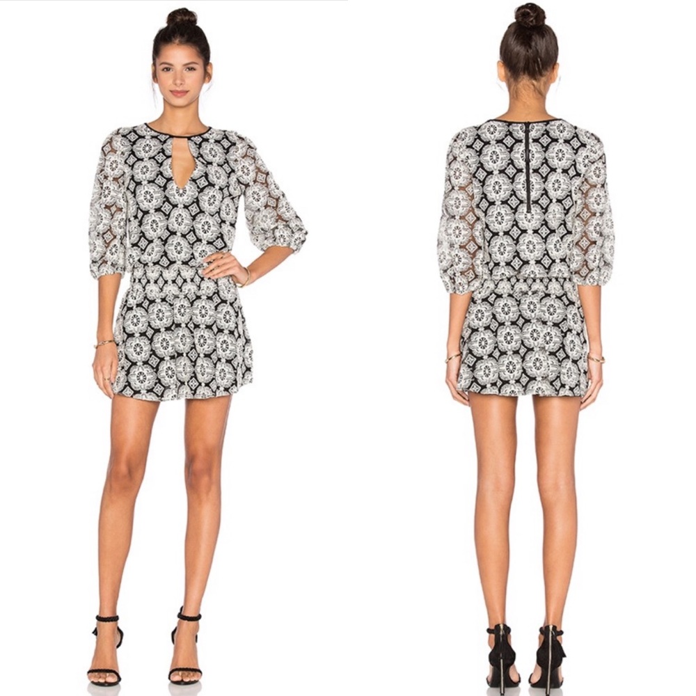 NWOT Alice + Olivia Geraldine Elastic Waist Dress in Cream & Black Size 2